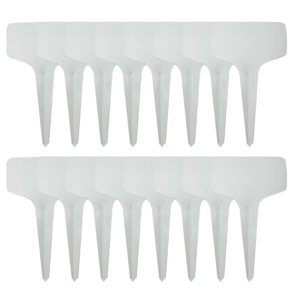 صفوف من بطاقات تعريف النباتات البيضاء | Rows of white plant identification labels
