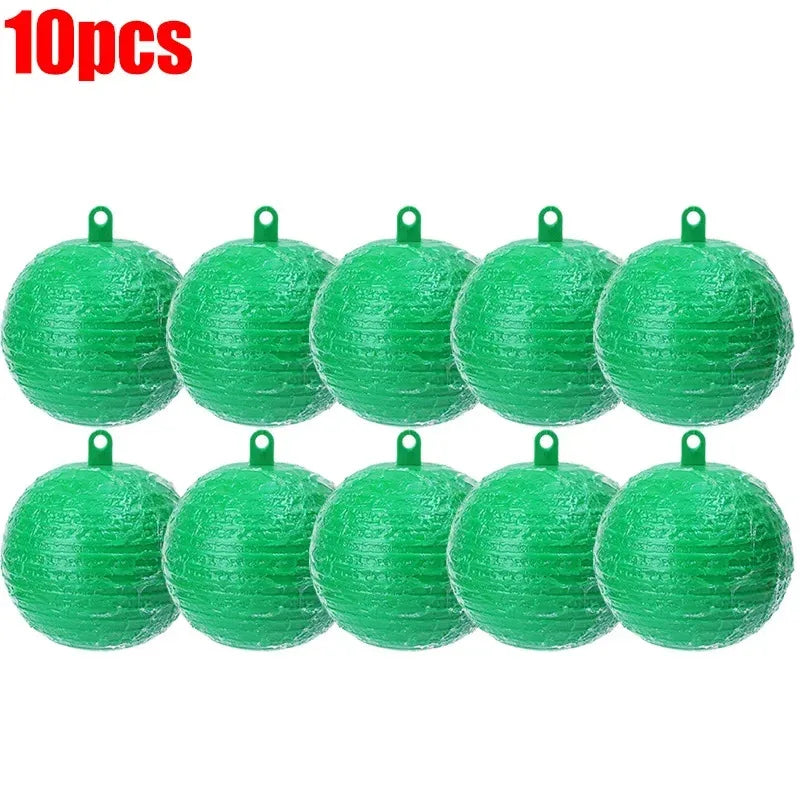 عشر كرات لاصقة خضراء مع عروة تعليق مدمجة — العبوة المعتمدة 10 قطع | Ten green sticky balls with a moulded hanging loop — the approved 10-piece pack
