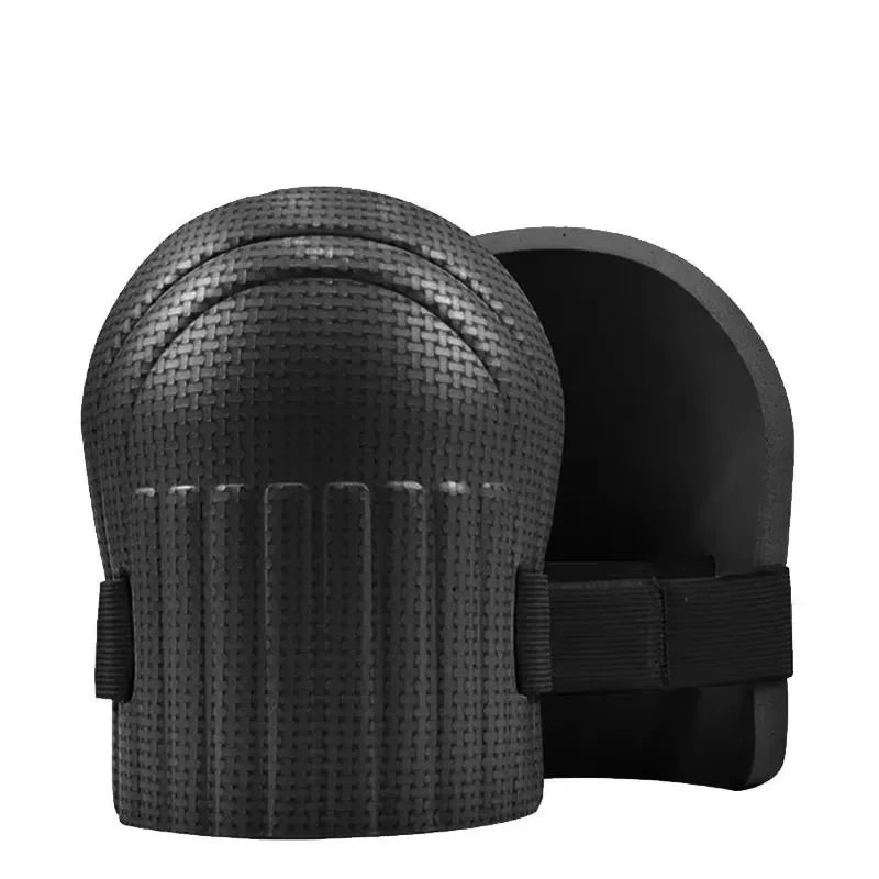 واقيا ركبتين أسودان مع أشرطة التثبيت المطّاطية | Two black knee pads with their elasticated fastening straps