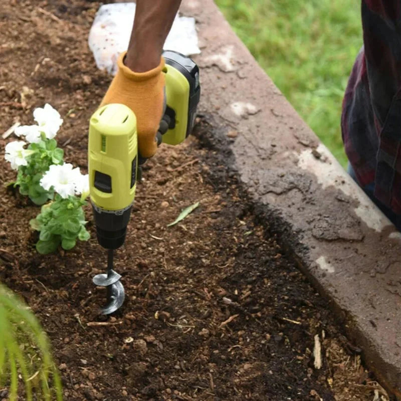 حفر جورة في تربة الحديقة بواسطة المثقاب الحلزوني | Boring a planting hole in garden soil with the spiral auger